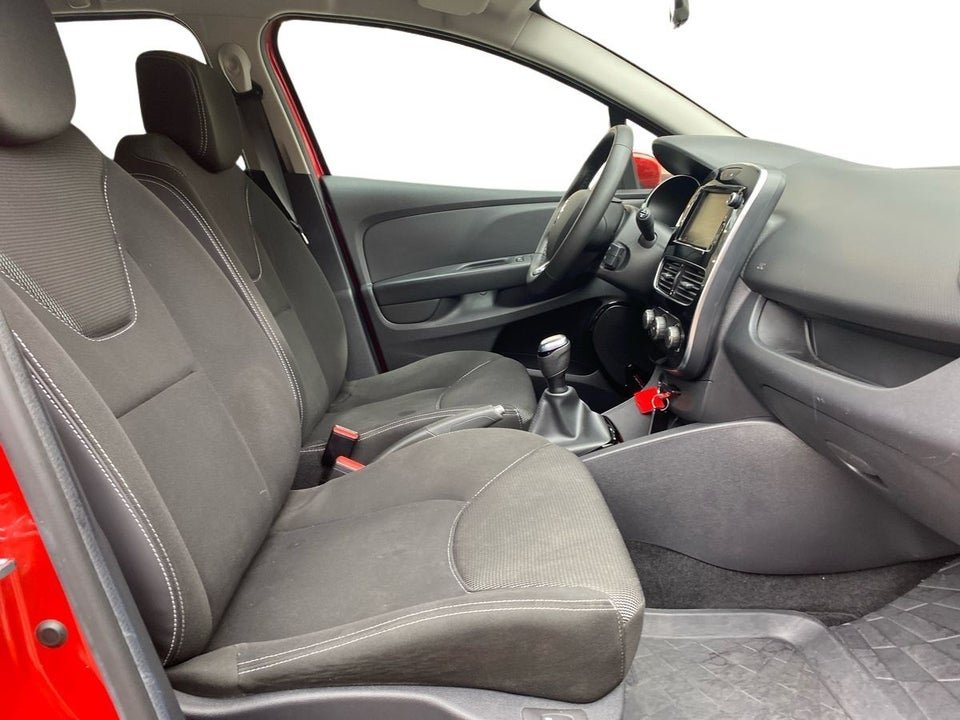 Renault Clio IV 0,9 TCe 90 Zen Sport Tourer 5d