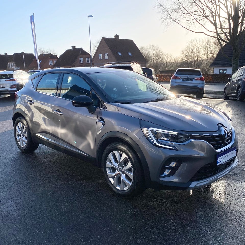 Renault Captur 1,6 E-Tech Intens 5d