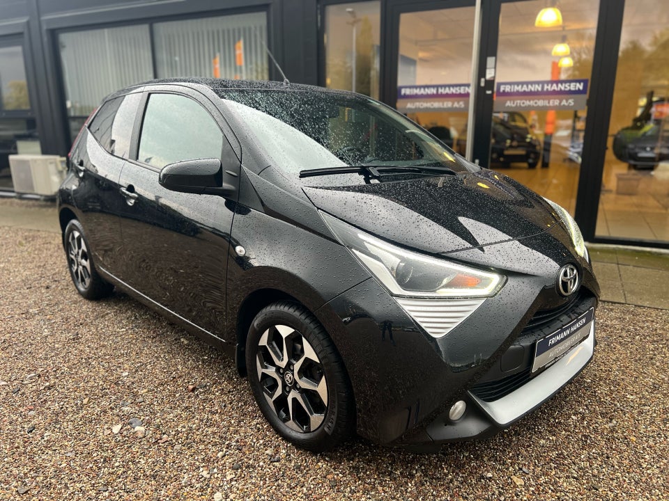 Toyota Aygo 1,0 VVT-i x-press x-shift 5d