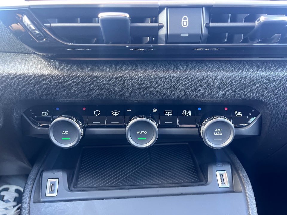 Citroën C4 1,2 PureTech 100 Attraction 5d