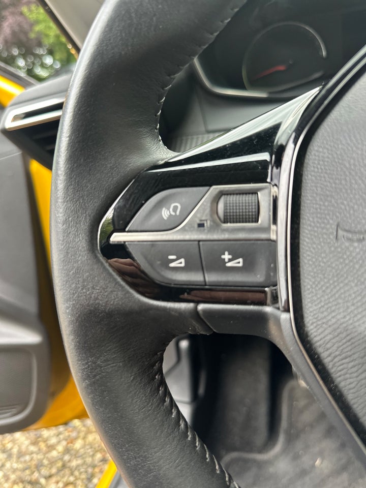Peugeot 208 1,2 PureTech 75 Active Edition 5d