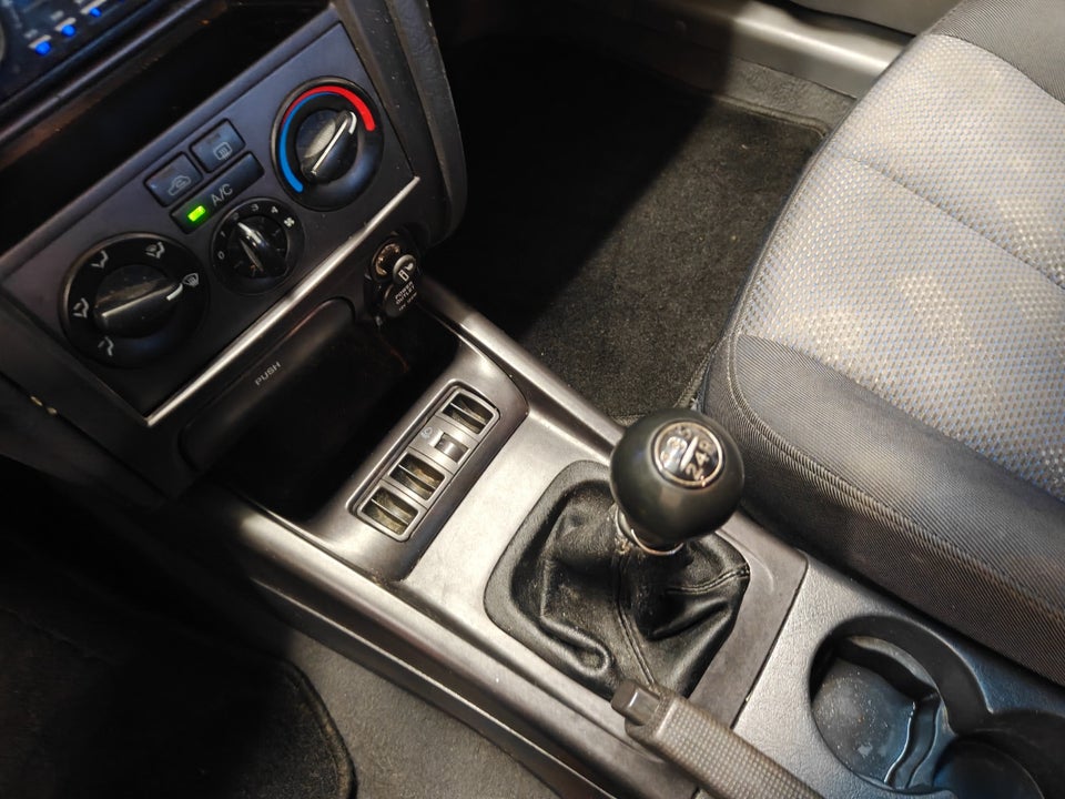 Hyundai Elantra 2,0 GLS Air 5d