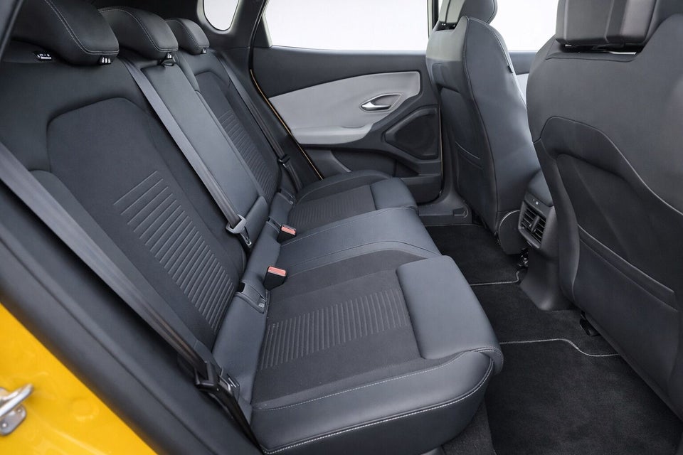 Ford Capri 77 Premium Extended Range 5d