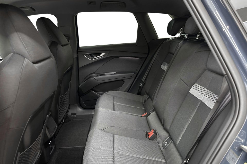 Audi Q4 e-tron performance 5d