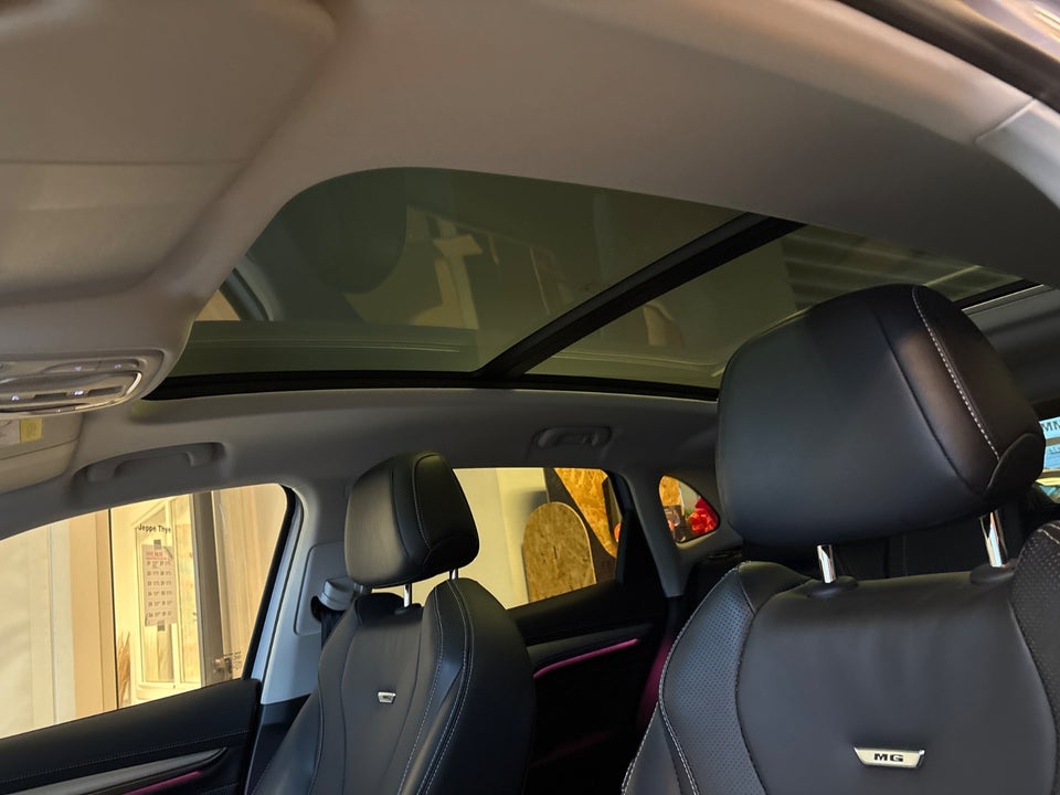 MG Marvel R Luxury 5d