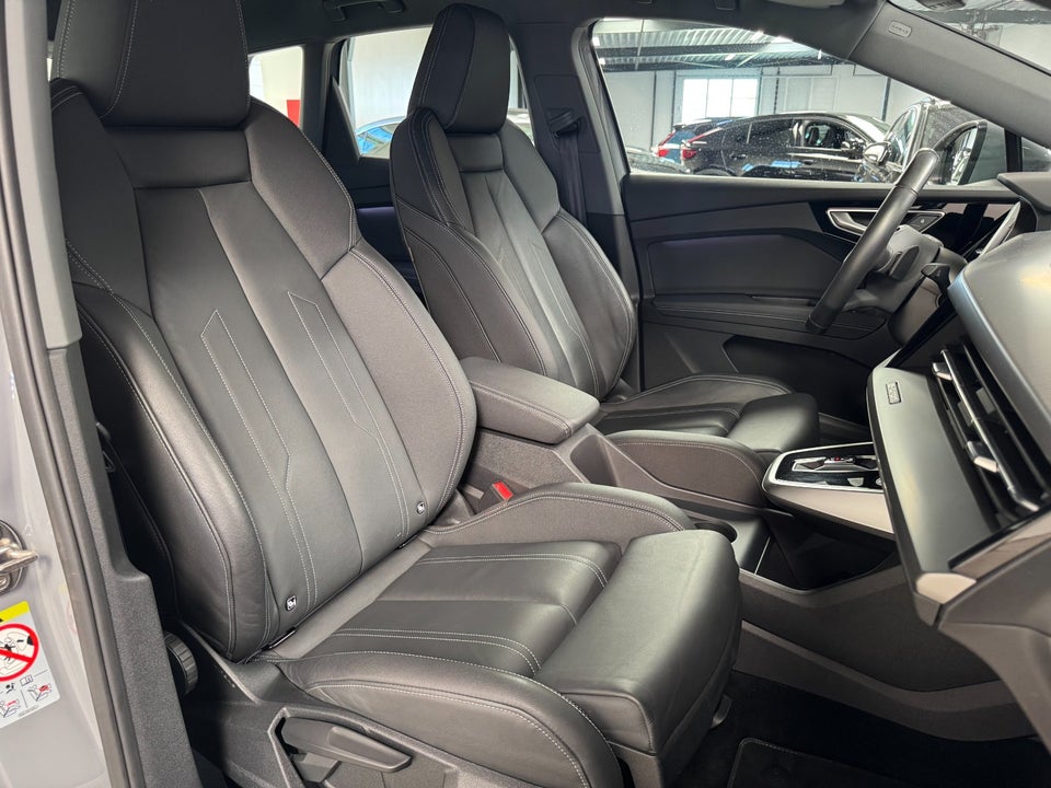 Audi Q4 e-tron 45 Advance quattro 5d