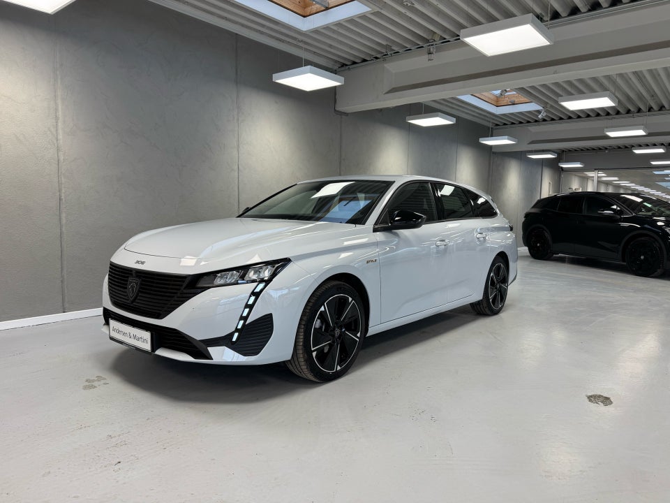 Peugeot e-308 54 Style SW 5d