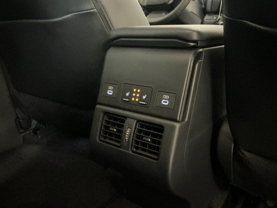 Toyota bZ4X Executive 5d