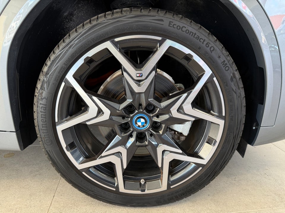 BMW iX2 xDrive30 M-Sport 5d
