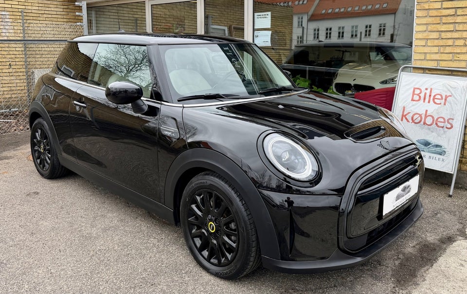 MINI Cooper SE Camden Edition 3d
