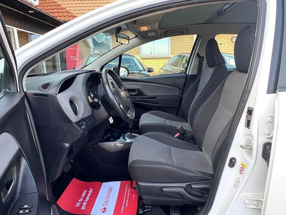 Toyota Yaris 1,5 Hybrid H2 Komfort Sport e-CVT 5d