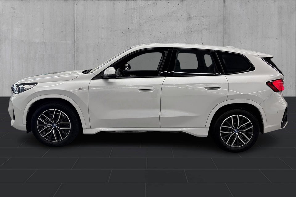 BMW iX1 eDrive20 M-Sport 5d