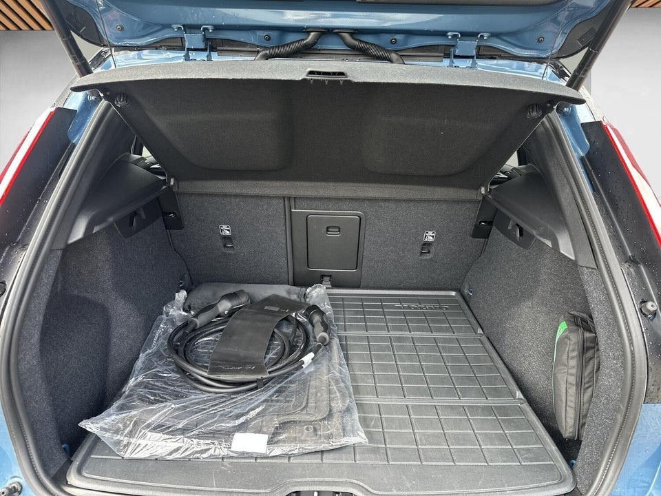 Volvo XC40 ReCharge Extended Range Core 5d