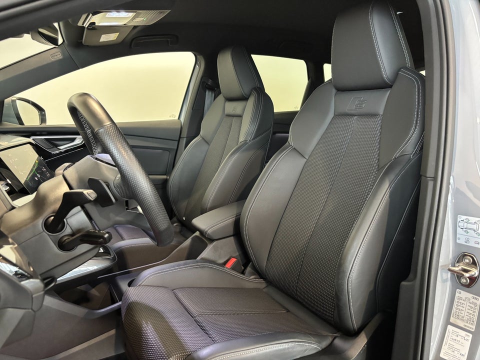 Audi Q4 e-tron 40 S-line 5d