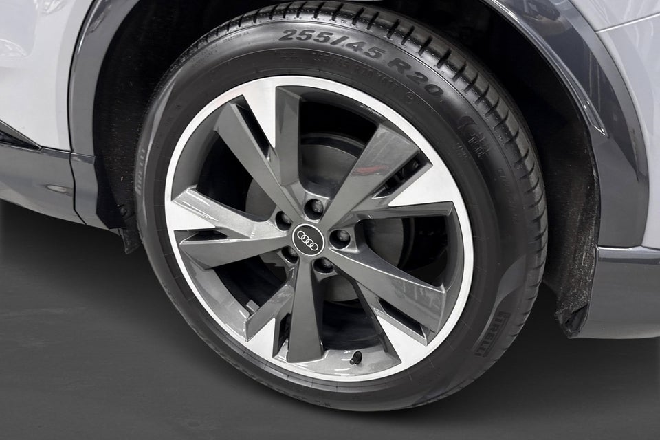 Audi Q4 e-tron 45 Progress 5d
