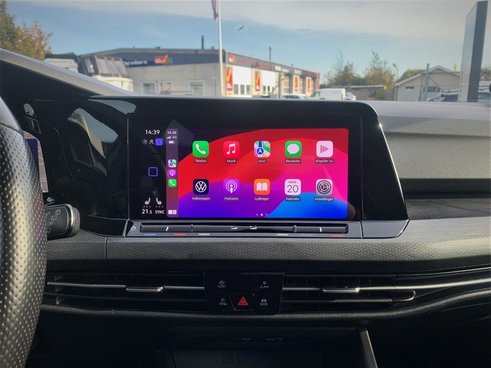 VW Golf VIII 1,4 GTE DSG 5d