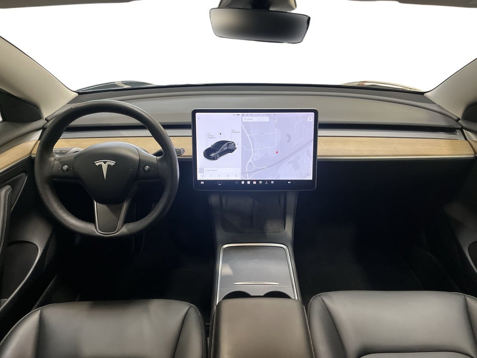 Tesla Model 3 Standard Range+ RWD 4d
