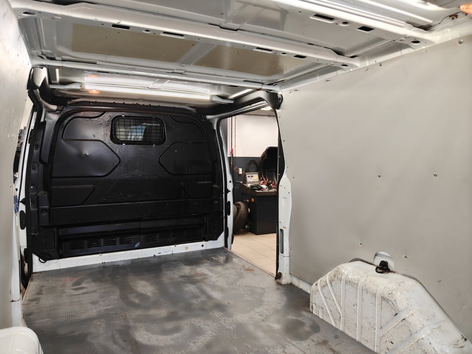 Ford Transit Custom 310L 2,0 TDCi 130 Trend