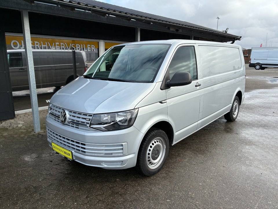 VW Transporter 2,0 TDi 150 Kassevogn lang