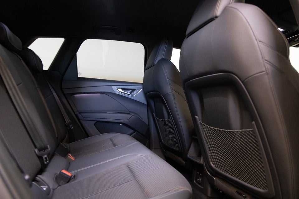 Audi Q4 e-tron 40 S-line 5d