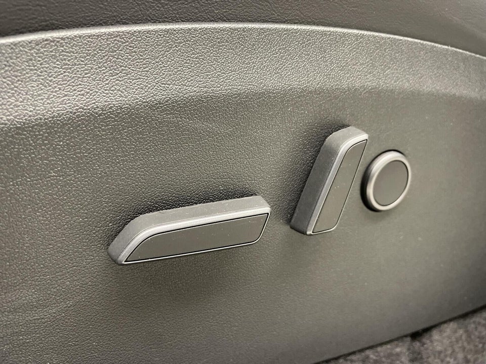 Tesla Model Y Long Range RWD 5d