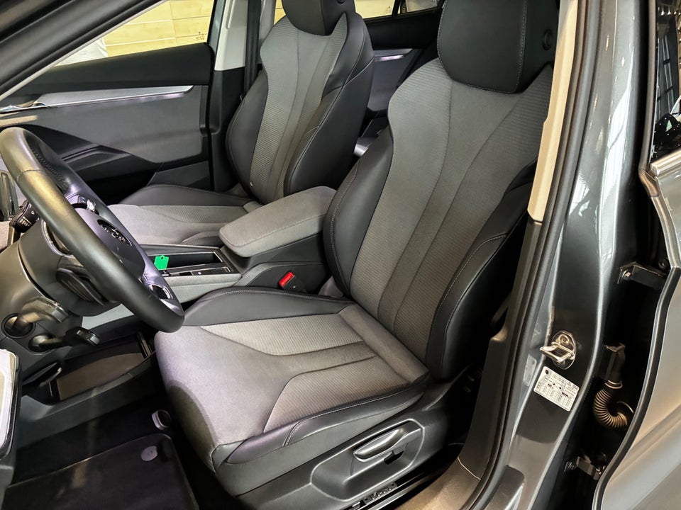 Skoda Enyaq 80 iV Clever 5d