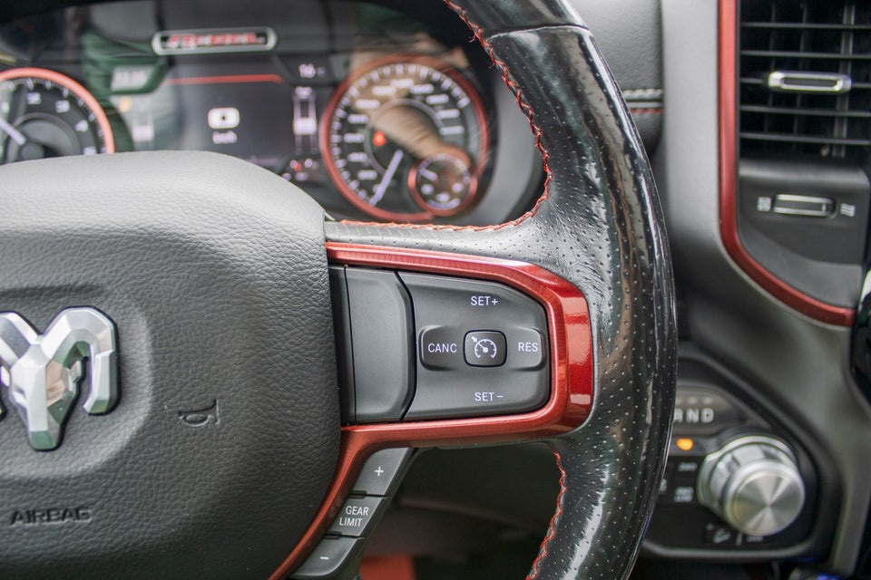 Dodge RAM 1500 5,7 V8 Hemi Rebel aut. 4d