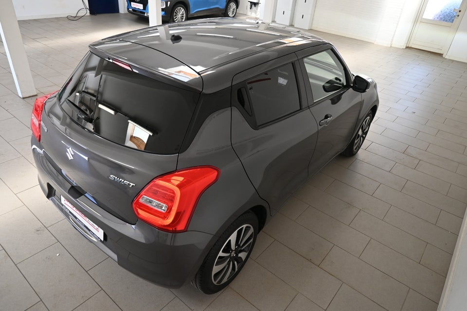 Suzuki Swift 1,2 Dualjet Exclusive CVT 5d