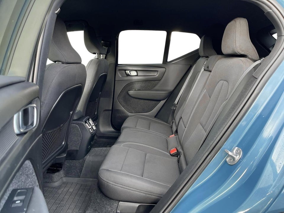 Volvo XC40 ReCharge Extended Range Plus 5d