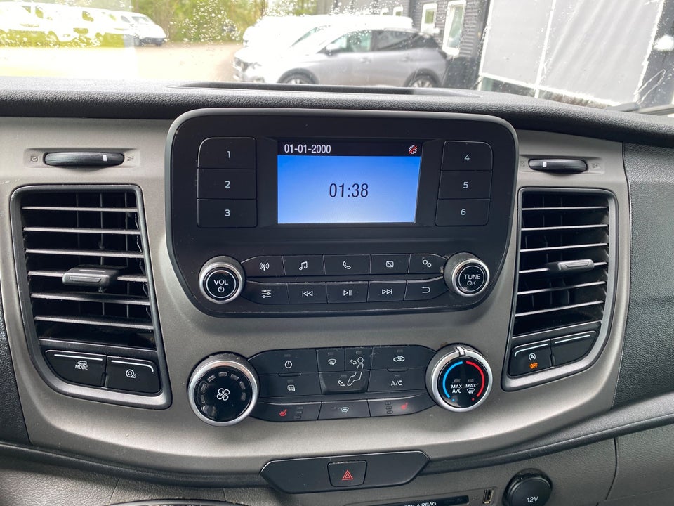 Ford Transit 350 L3 Chassis 2,0 EcoBlue Trail FWD