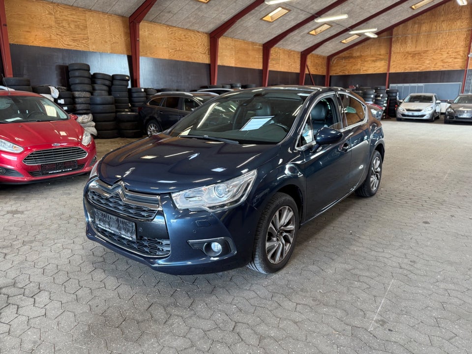 Citroën DS4 1,6 e-HDi 115 Style E6G 5d