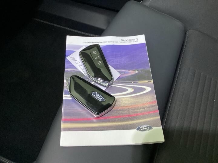 Ford Explorer 77 Select Extended Range 5d