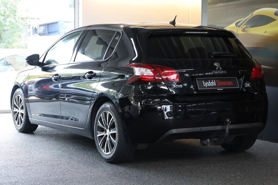 Peugeot 308 1,6 BlueHDi 120 Allure Sky 5d