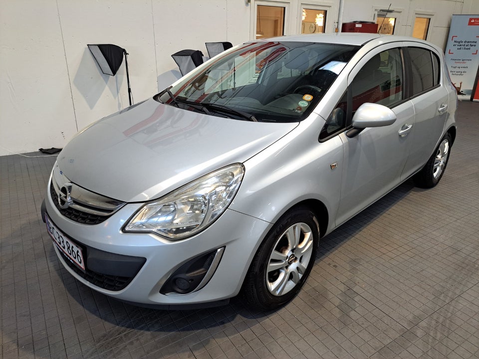 Opel Corsa 1,2 16V Cosmo 5d