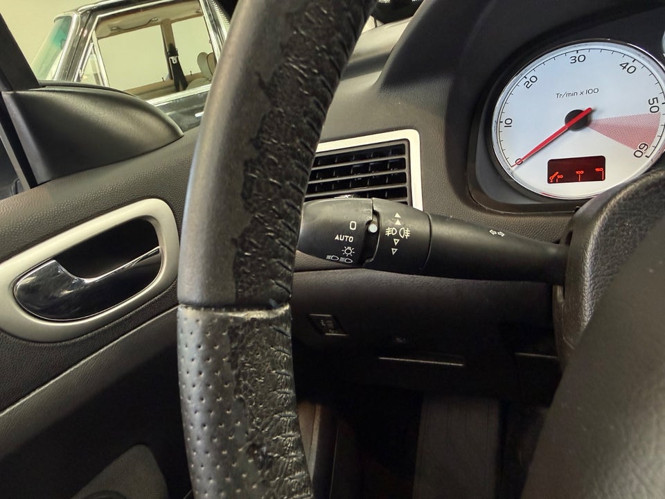 Peugeot 307 1,6 HDi 109 Creative 5d