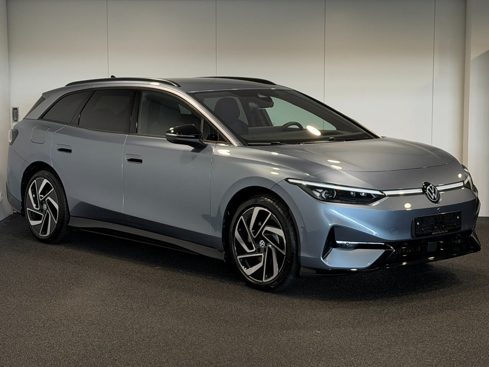VW ID.7 77 Pro Tourer 5d