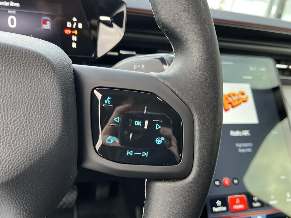 Ford Explorer 82 Premium Extended Range 5d