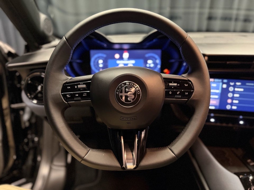Alfa Romeo Junior Elettrica Core 5d