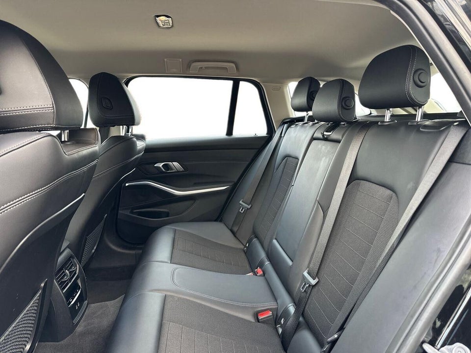 BMW 330e 2,0 Touring Sport Line aut. 5d