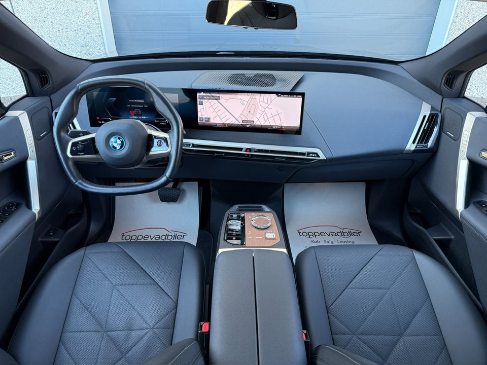 BMW iX xDrive40 Fully Charged 5d