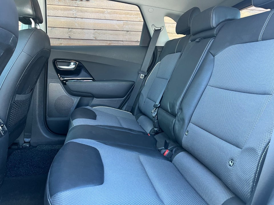 Kia e-Niro 64 Advance 5d