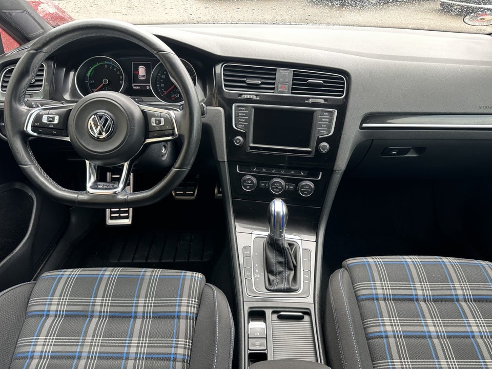 VW Golf VII 1,4 GTE DSG Van 5d