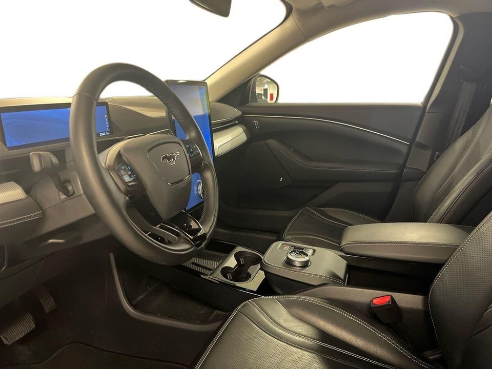 Ford Mustang Mach-E 70 Standard Range 5d