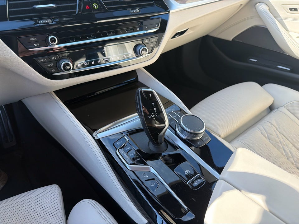 BMW M550i 4,4 xDrive aut. 4d