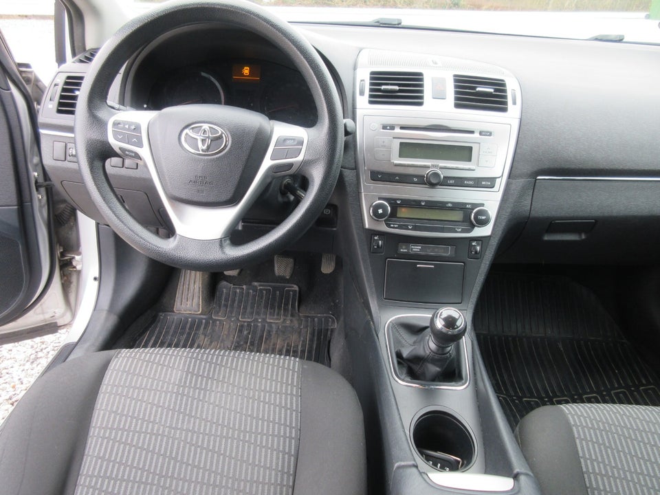 Toyota Avensis 1,6 VVT-i T1 4d