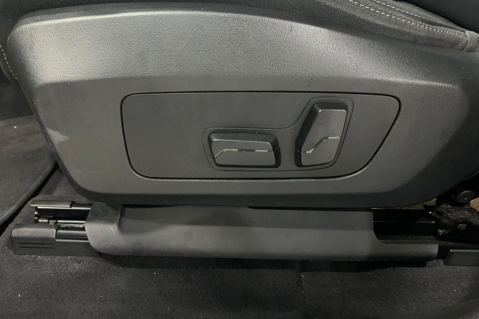 BMW iX1 eDrive20 M-Sport 5d