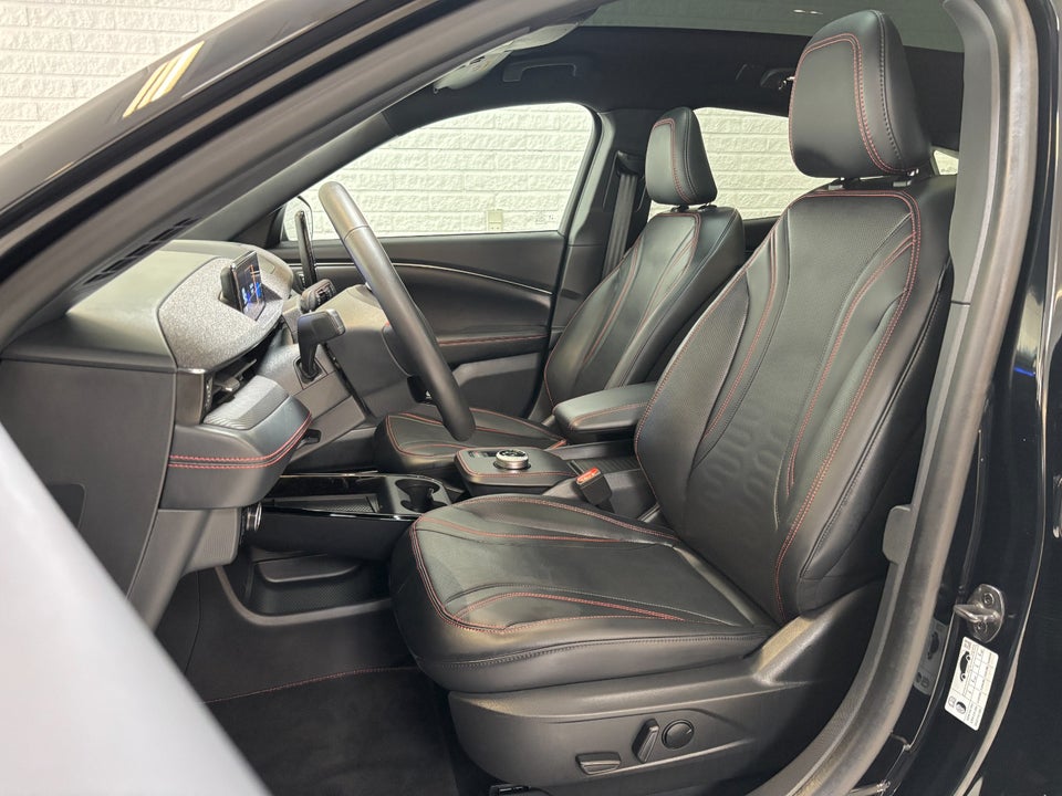 Ford Mustang Mach-E 91 Premium Extended Range AWD 5d