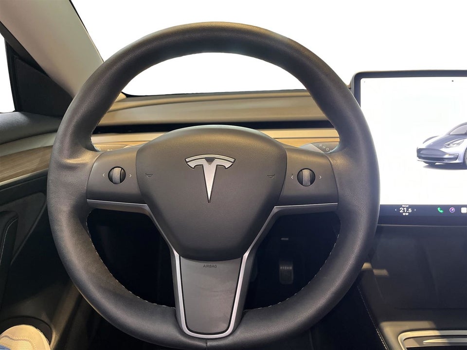 Tesla Model 3 RWD 4d