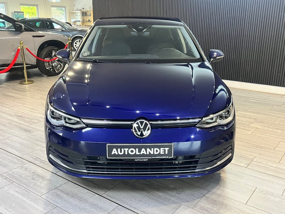VW Golf VIII 1,4 eHybrid DSG 5d