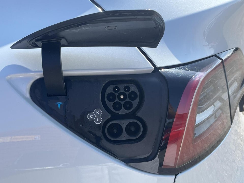 Tesla Model Y RWD 5d